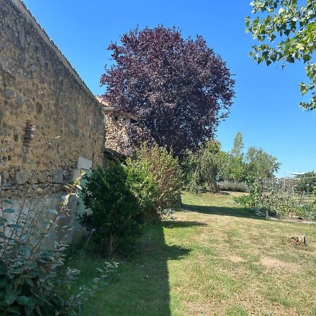 2 Chez Tabuteau Bed & Breakfast Plaisance  Exterior photo